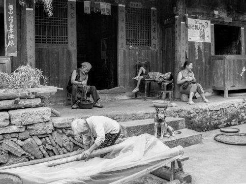 11-10-2005-05-25-village