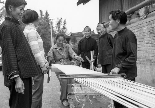 48-2005-05-chine-tissage-463-copie