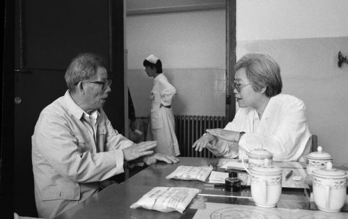 61-980508-19A-examen-xue-hopital