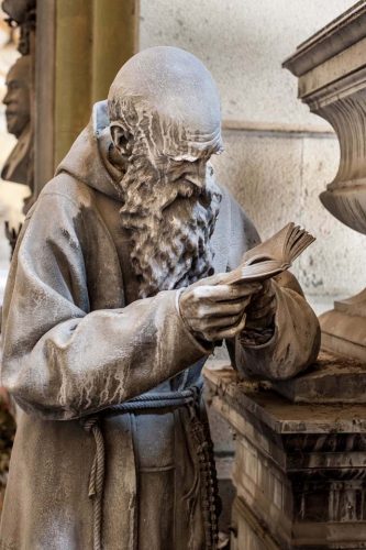 Staglieno-020-sculpture-genes-abbe-pierre