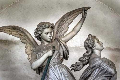 Staglieno-063-189-sculpture-genes-aile-cuisse