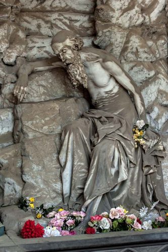 Staglieno-090-sculpture-genes