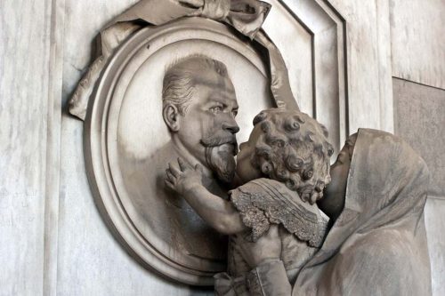 Staglieno-136-sculpture-genes