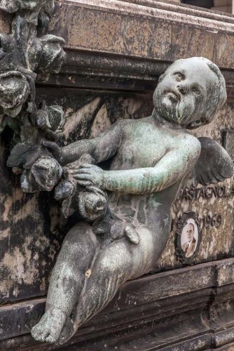 Staglieno-138-sculpture-genes