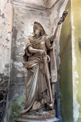 Staglieno-190-sculpture-genes-1