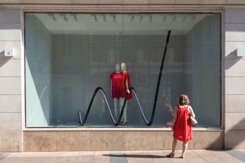 19-vitrine-rouge-zara-0859