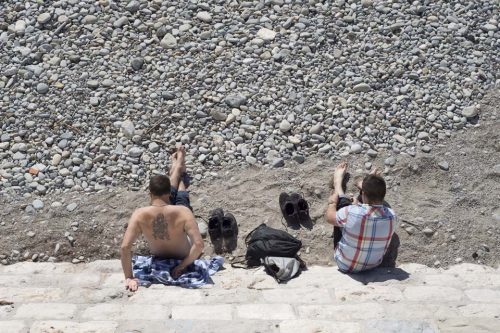 sur-la-plage-006-nice-promenade-anglais-0324